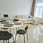 Proche Du Centre De Bruxelles Appartement 5 Personnes